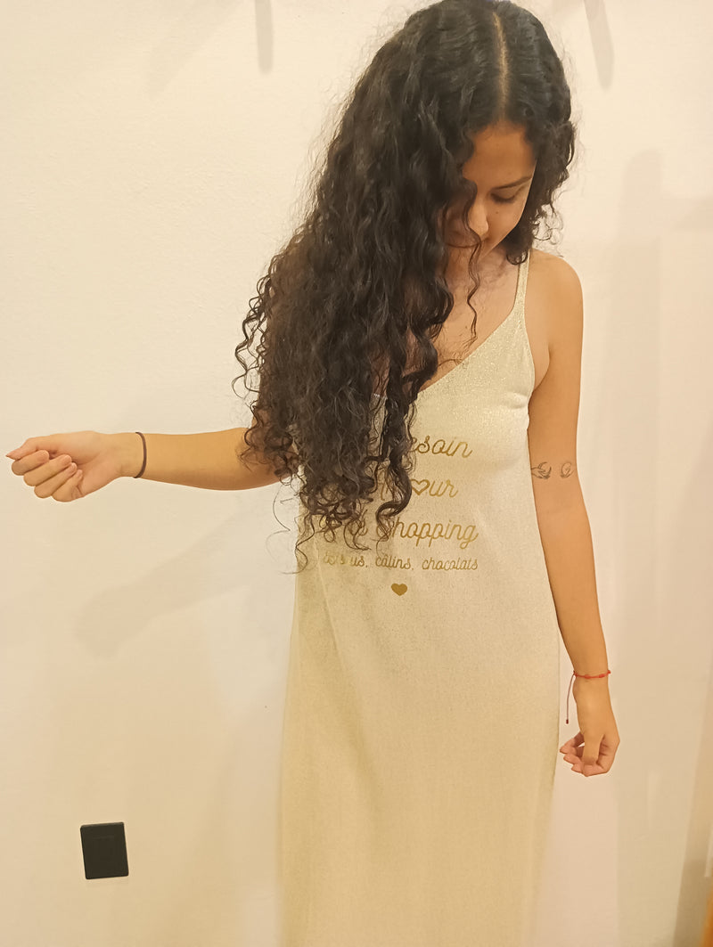 Vestido ceñido dorado