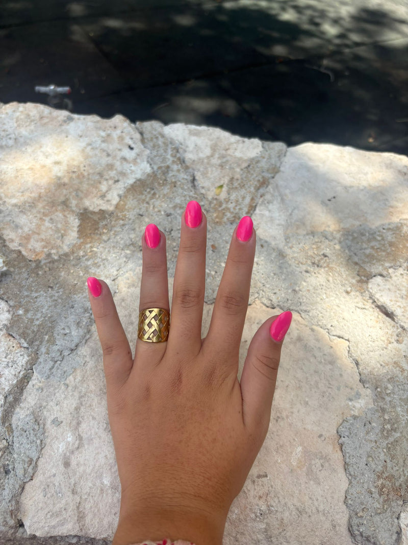 Anillo en Acero color dorado trenzado
