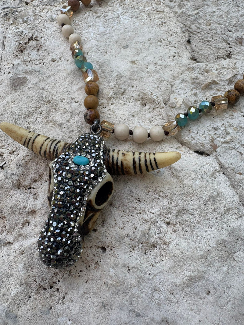 Collar cuernos