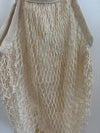 Bolso en tela forma de red en crema