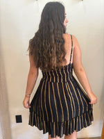 Vestido Negro rallas dorado