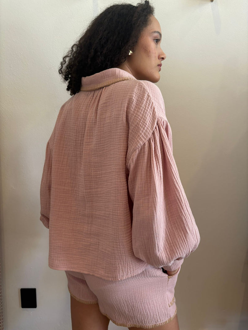Conjunto pantalon y camisa