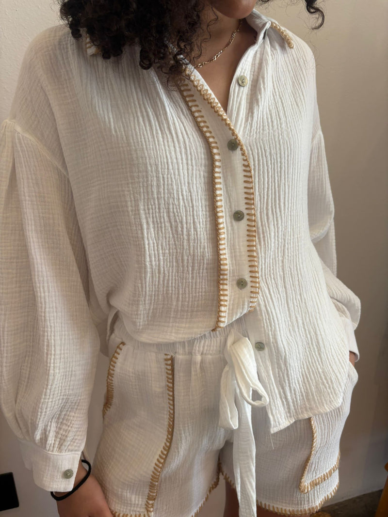 Conjunto pantalon y camisa