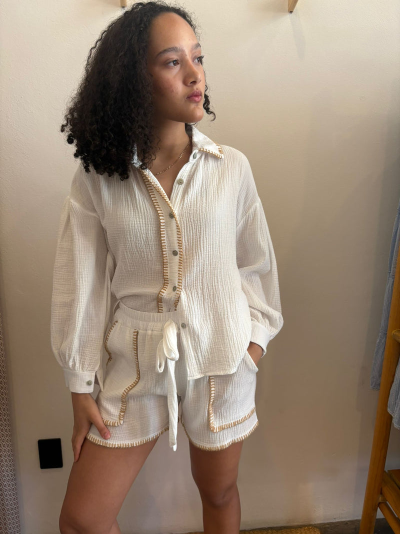 Conjunto pantalon y camisa